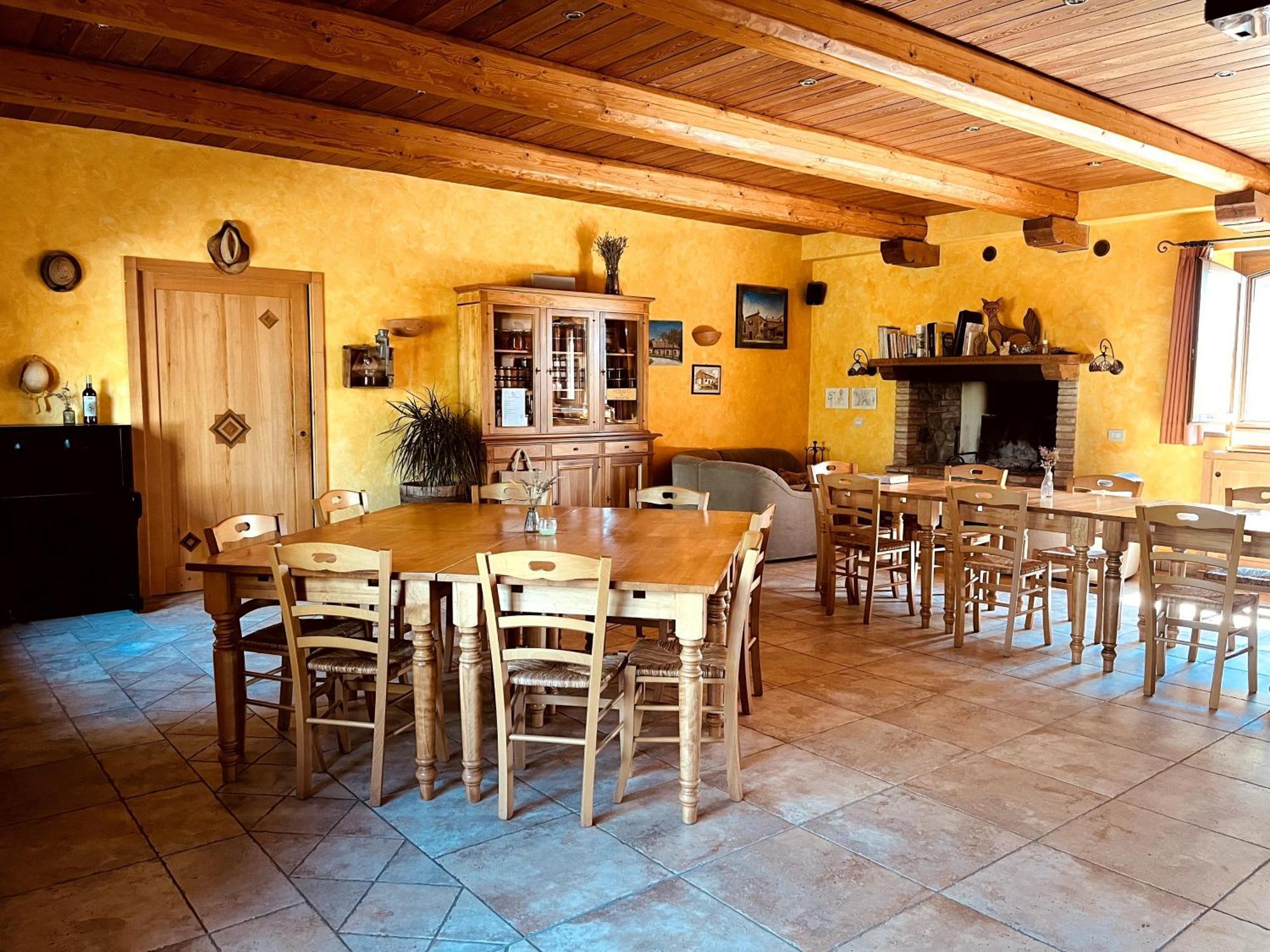 Agriturismo Fattoria Walden Ficulle Exterior photo